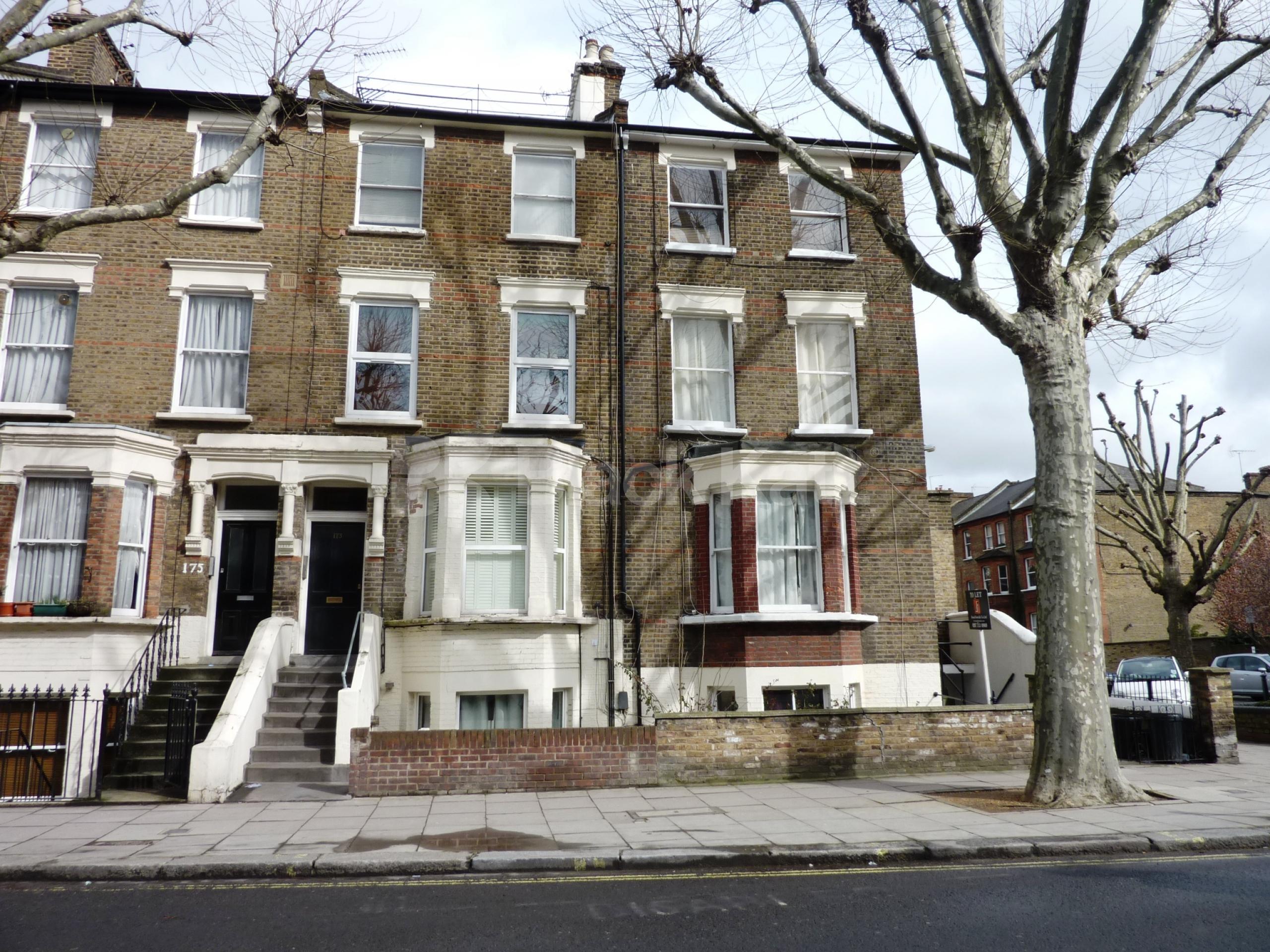 			NEW INSTRUCTION!, 3 Bedroom, 1 bath, 1 reception Flat			 Shirland Road, MAIDA VALE W9